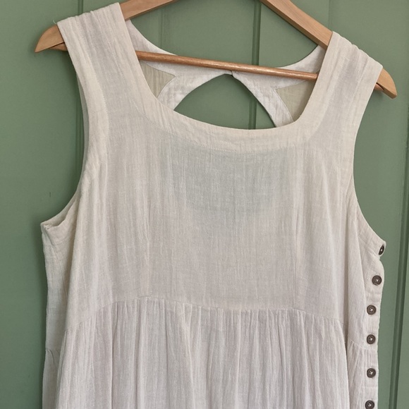 White Cotton Gauze Sleeveless Dress - Picture 3 of 6